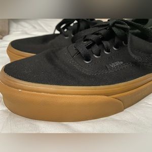New good condition black vans with rubber bottom